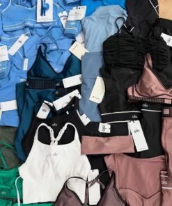Alo yoga clothing