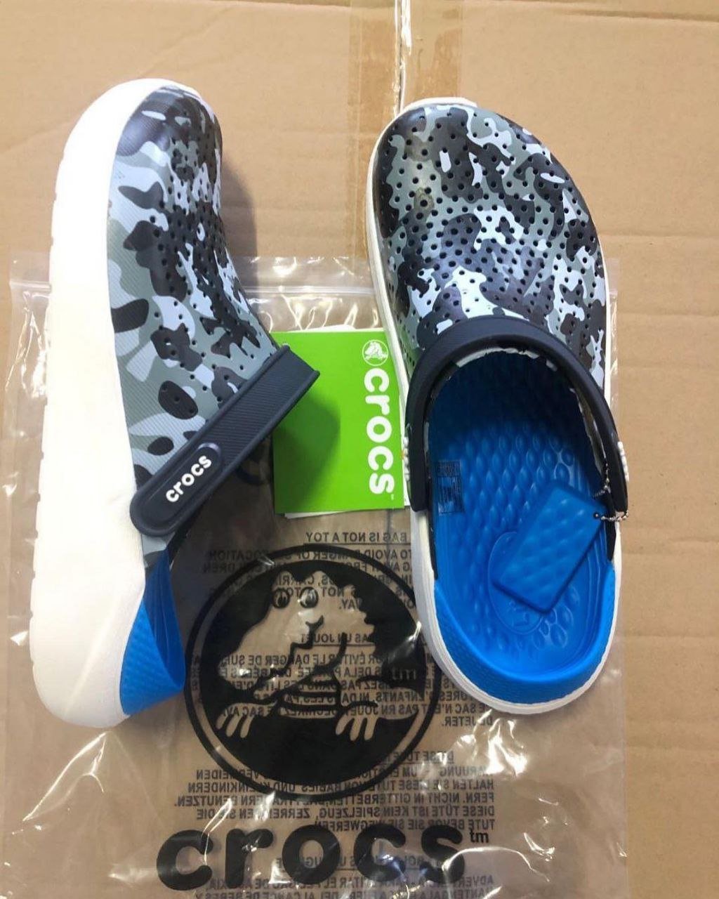 Crocs pallets